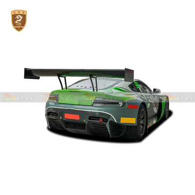 阿斯顿马丁Vantage改装赛道版GT3宽体尾翼