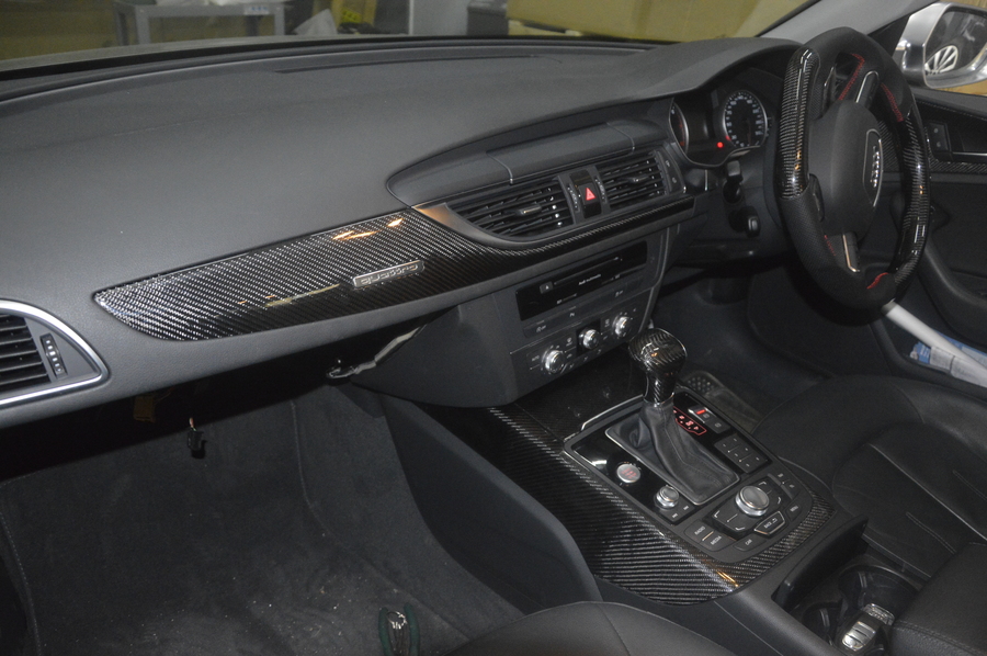 奥迪a6改装碳纤内饰