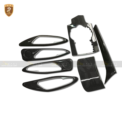 埃尔法罗密欧Giulia碳纤维内饰