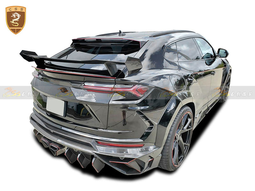 兰博基尼urusmansory干碳高尾翼